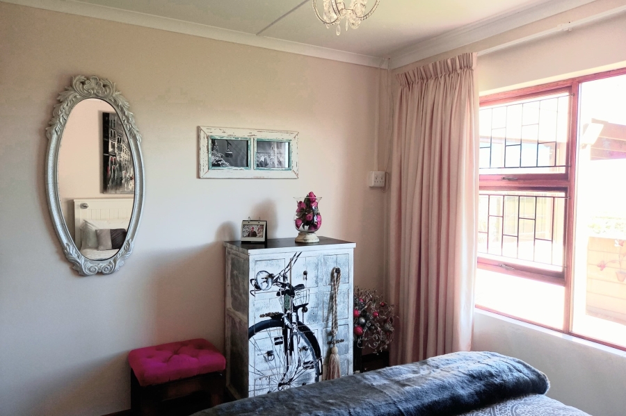 3 Bedroom Property for Sale in Vredenburg Western Cape
